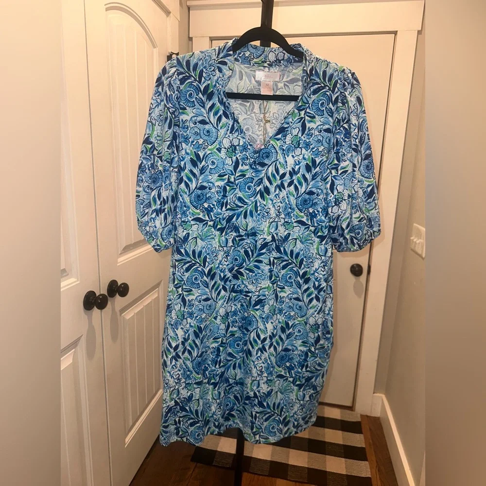 NWT Stella Parker Size Medium Puff Sleeve Floral Blue and Green‎ Women's Dress
